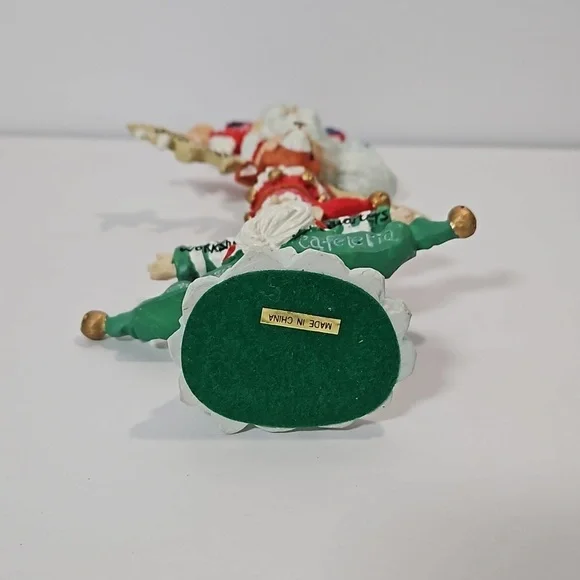 House of Lloyd Christmas Around the World VTG Twistable North Pole Directory - Picture 7 of 8